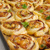 Sluoksniuotos tešlos pyragas su cukinijomis, sūriu ir kumpiu / Puff Pastry, Zucchini, Cheese & Parma Bake