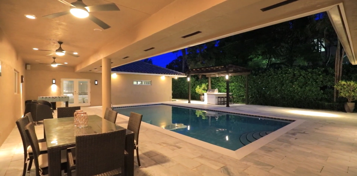 36 Interior Design Photos vs. 6390 SW 112th St, Pinecrest, FL