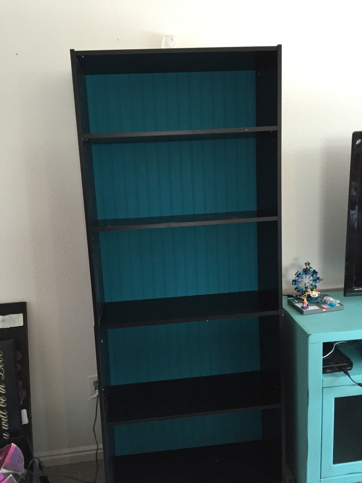 A to Z for Moms Like Me Bookcase Makeover