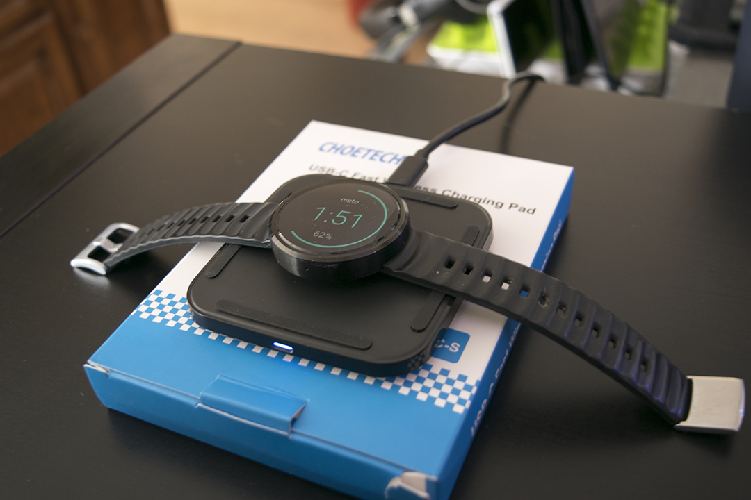 QI Wireless charging pad from CHOETECH is perfect for Christmas!