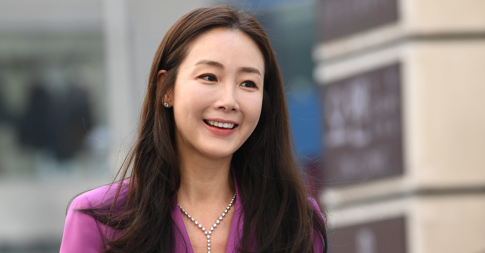 Actress Choi Ji Woo to make a special appearance on 'Crash Landing on