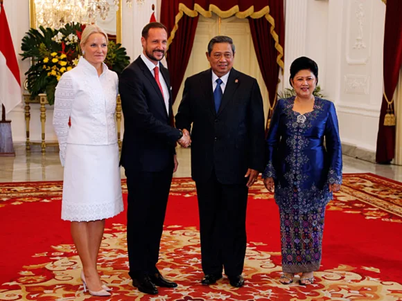 Prince Haakon and Princess Mette Marit met with Indonesian President Susilo Bambang Yudhoyono and his wife Ani