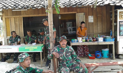 KELUARGA IBU KOIFATUN KETIBAN BERKAH DENGAN KEDATANGAN SATGAS TMMD REG KE 103 KODIM 0725/7SRAGEN KELUARGA IBU KOIFATUN KETIBAN BERKAH DENGAN KEDATANGAN SATGAS TMMD REG KE 103 KODIM 0725/7SRAGEN