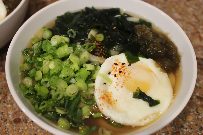 How To Cook Tsukimi Wakame Udon | It has grown on me!