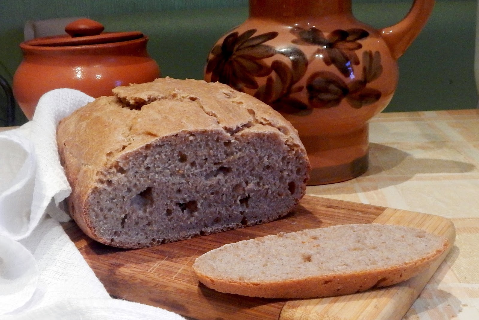 Домашний ржано пшеничный хлеб рецепт. Ржано-пшеничный хлеб на закваске. Ржано-пшеничный хлеб ржано-пшеничный хлеб. Хлеб ржано-пшеничный формовой. Постный хлеб.
