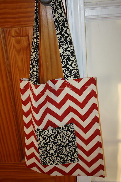 Our Someday Farm...: Simple Tote Bag (Sewing Tutorial)