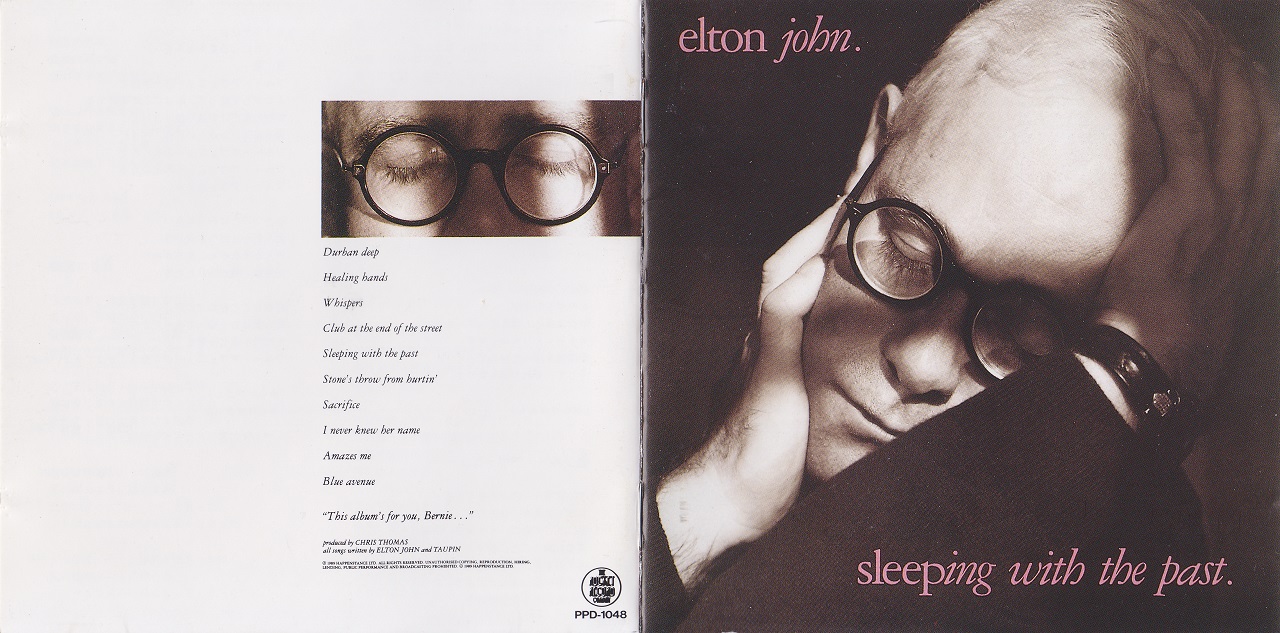 Sleeping with the past. Sleeping with the past элтон джон. элтон джон висперс. в постели с врагом фото из фильма. Elton john 1989 hair.