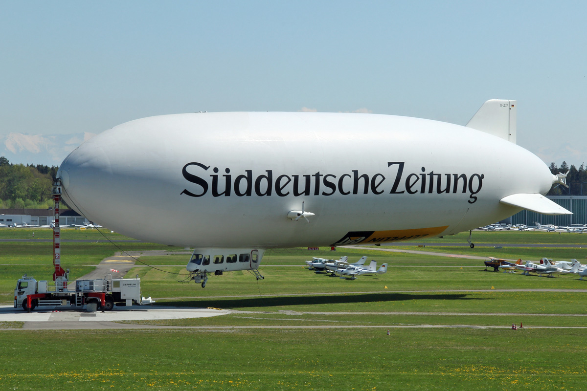 Eastwings Zeppelin LZ N07 * Deutsche Zeppelin Reederei * Süddeutsche