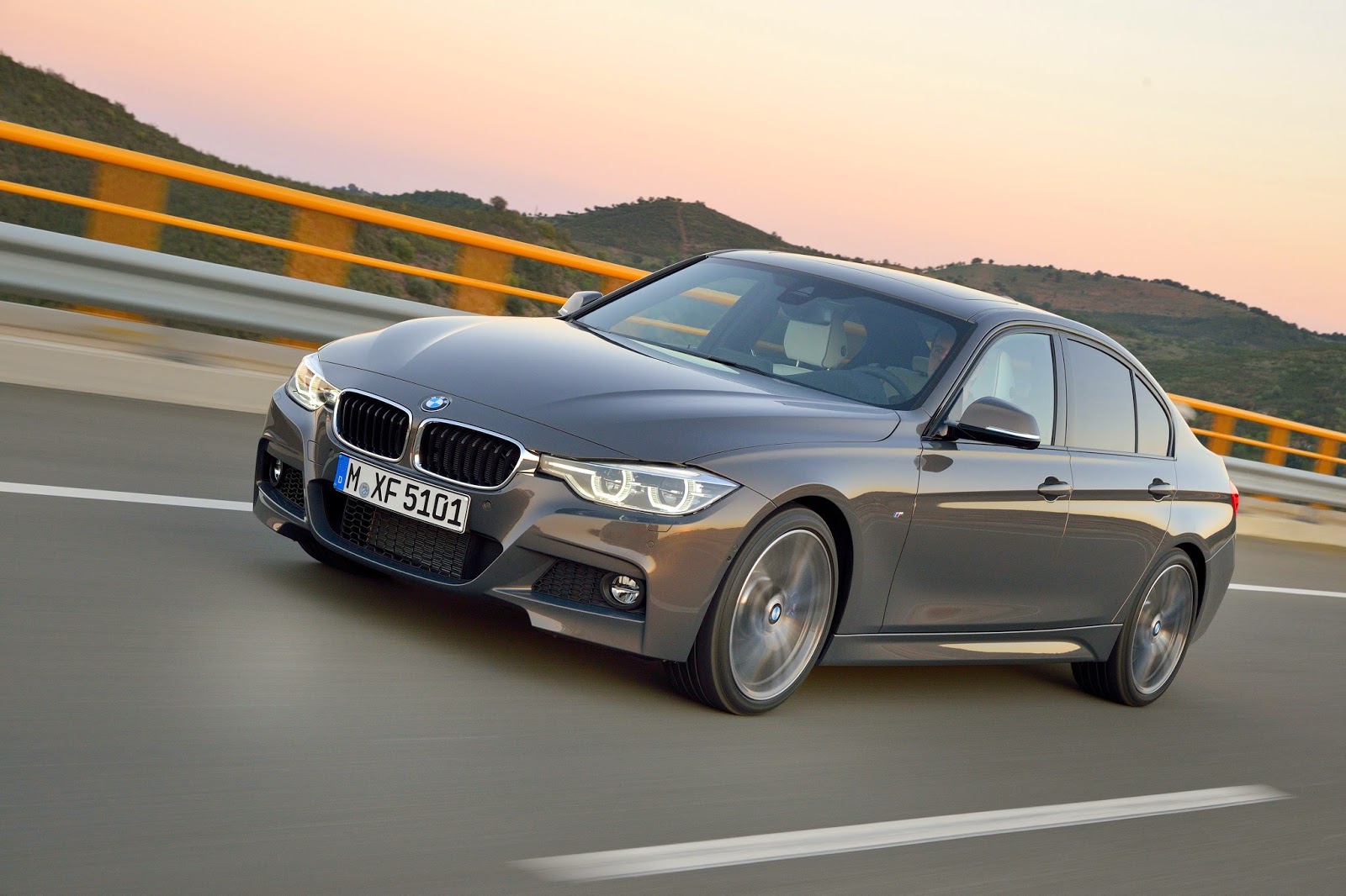 BMW 3 Series 2