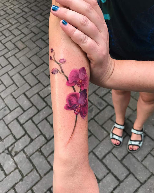 Tatuagens femininas de flores Tatuagens femininas de flores