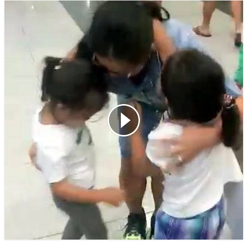 HEART BREAKING! OFW Mom Reunionites with Her Children Made the Internet Burst into Tears! HEART BREAKING! OFW Mom Reunionites with Her Children Made the Internet Burst into Tears!