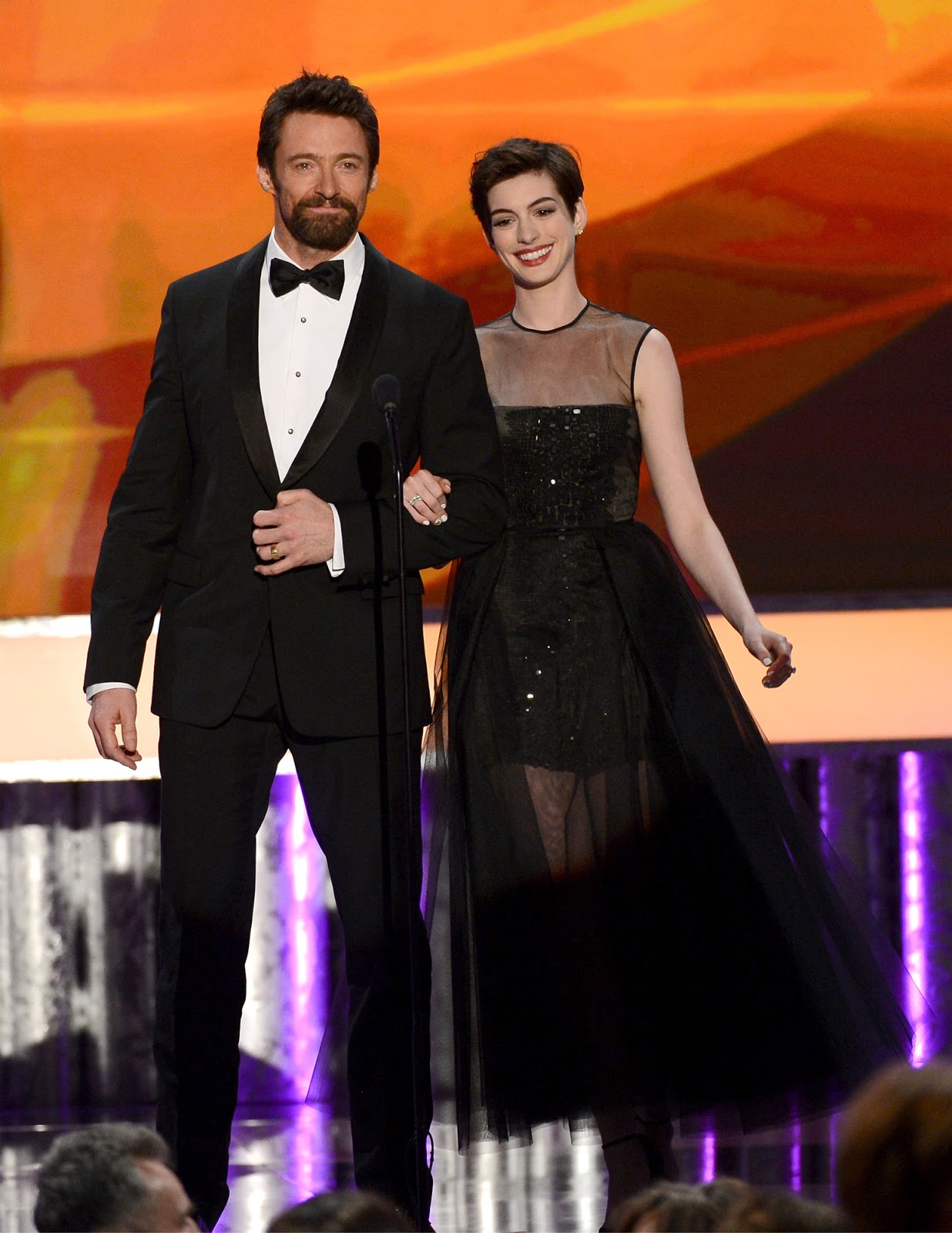 http://3.bp.blogspot.com/-IrjaiLyIltY/UQZ6Ix8Nr3I/AAAAAAABTFA/T6TDZBZGEhA/s1600/Anne_Hathaway-Hugh_Jackman-19th_Annual_Screen_Actors_Guild_Awards-1_27_2013-001.jpg