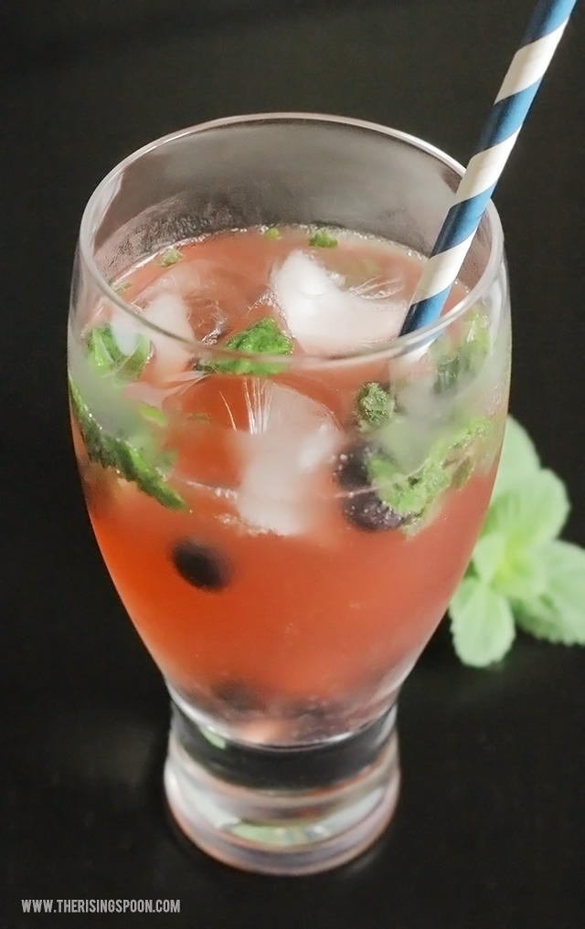 Blueberry Mint Non Alcoholic Mocktails with Kombucha