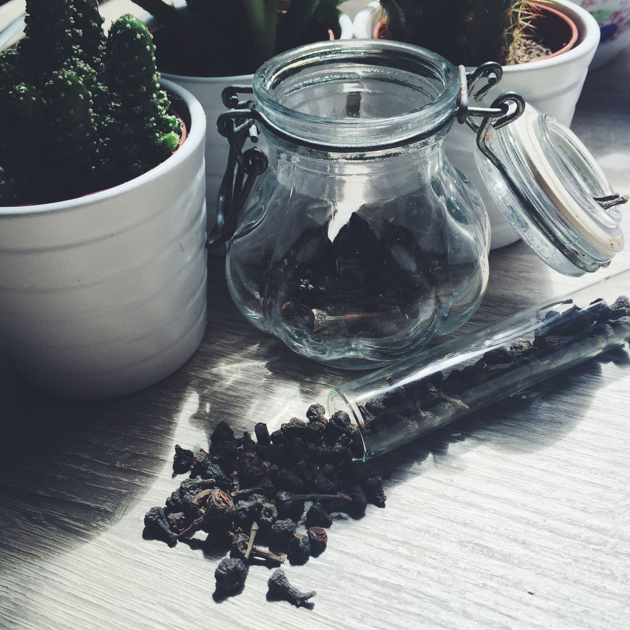 Compote pommekaki et son craquant sarrasin et noisette