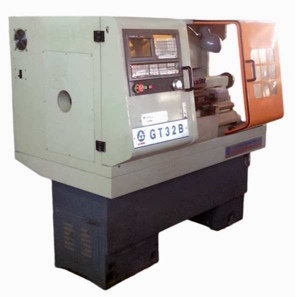 CNC y CAD CAM Aplicados: Panorámica de la Sala CAD/CAM/CNC y Torno CNC