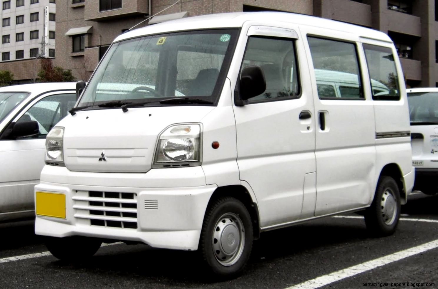Mitsubishi Minicab Van