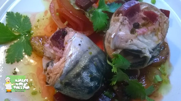 Caballa en Escabeche de Remolacha