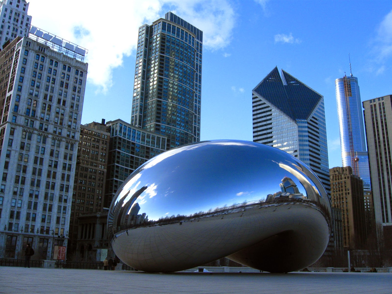 World Visits The Bean, Millennium Park in Chicago