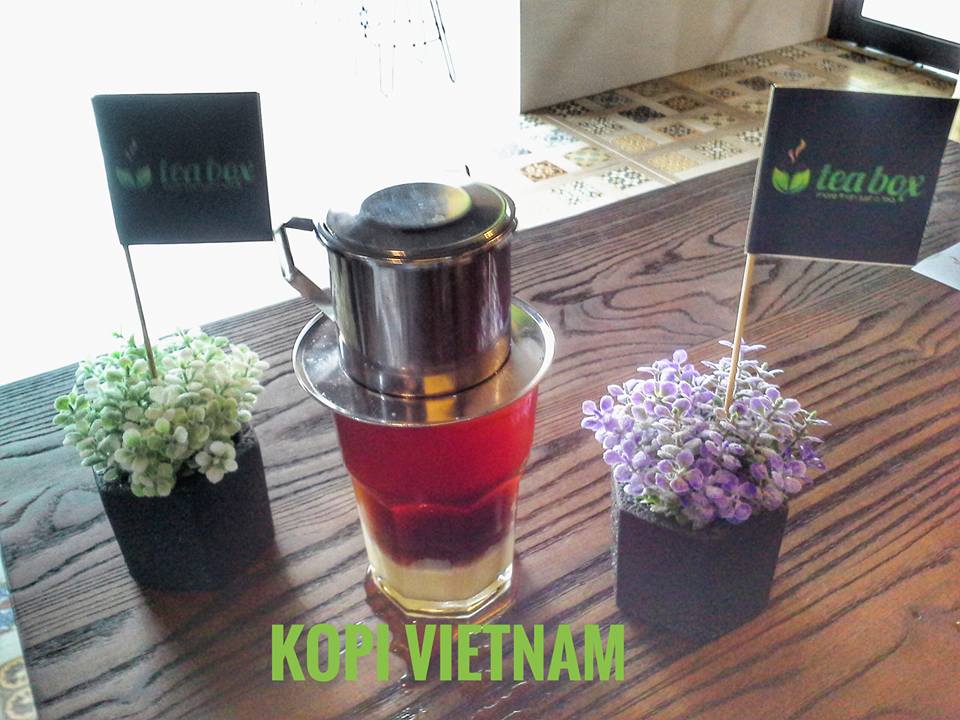 Tempat Nongkrong Kekinian Tea Box Cafe Batam More Than Just a Tea