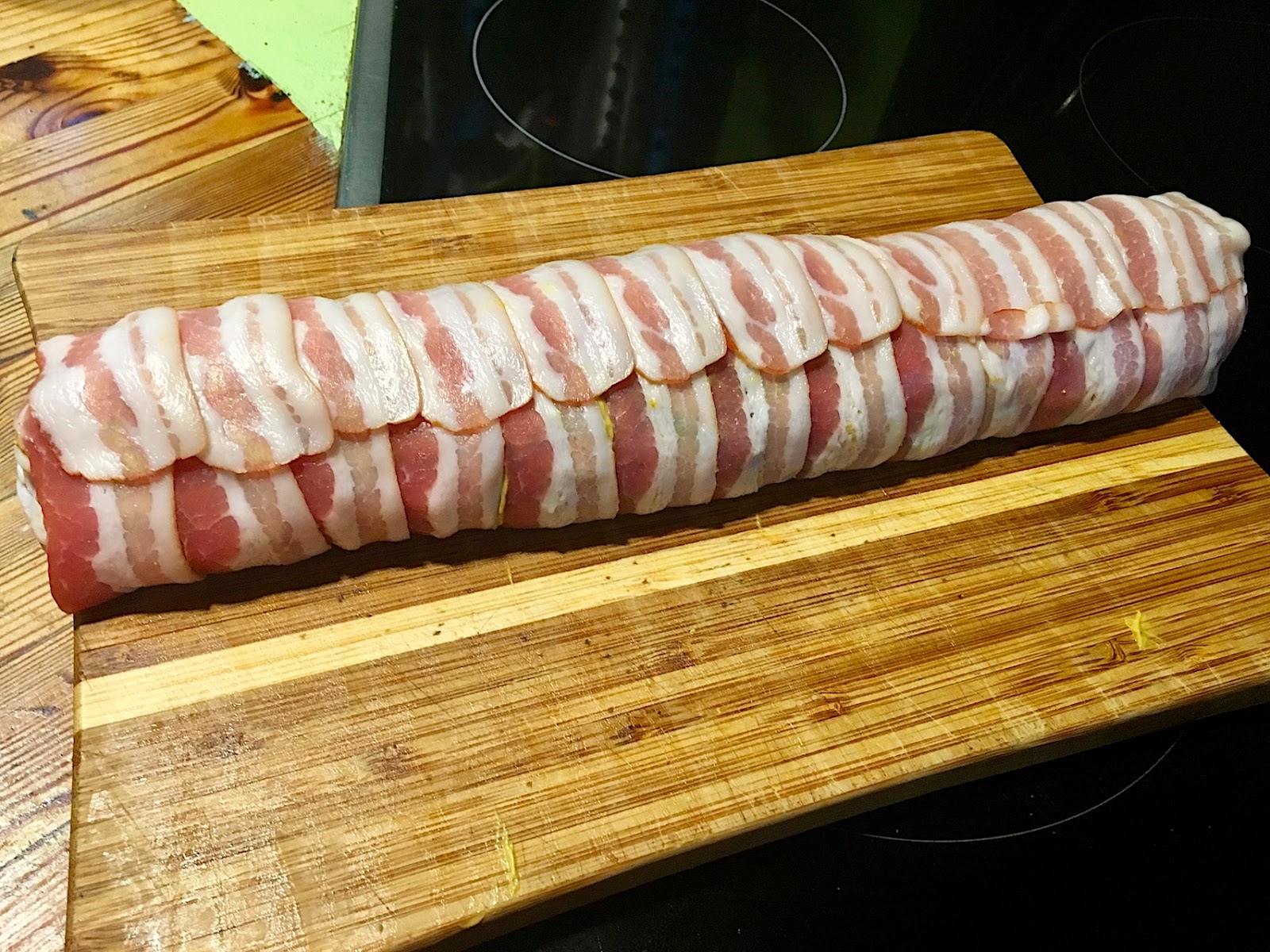 Schweinelende im Speckmantel Schweinelende im Speckmantel