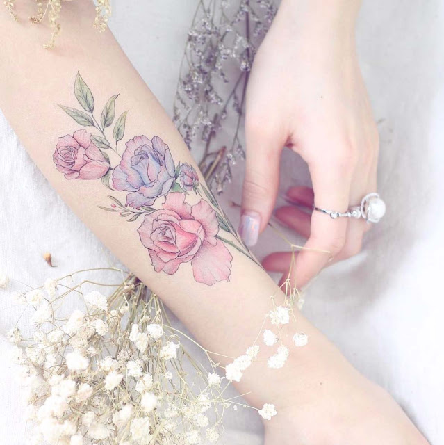 Tatuagens femininas de flores Tatuagens femininas de flores
