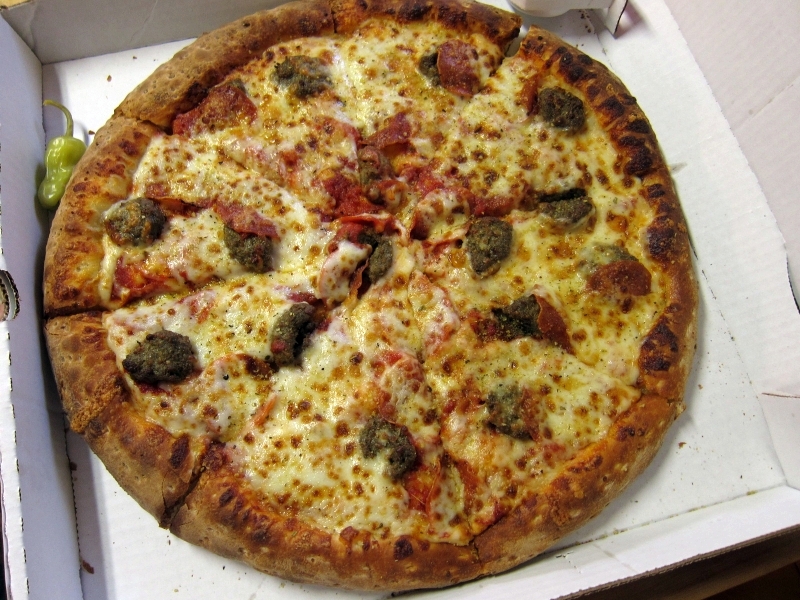 Review Papa John's Meatball and Pepperoni Pizza