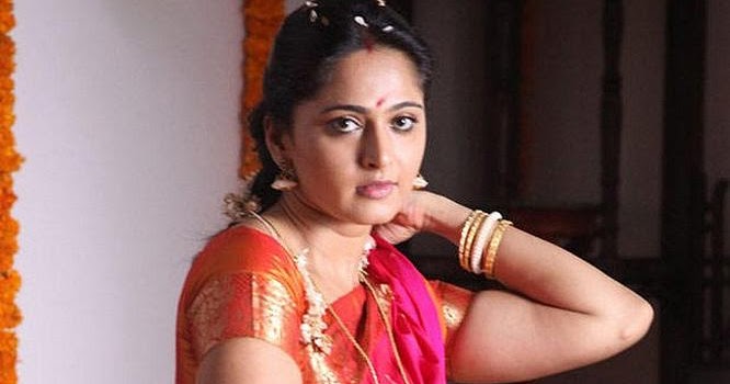 Actress Anushka Saree photos from Thandavam | Actress Saree Photos ...