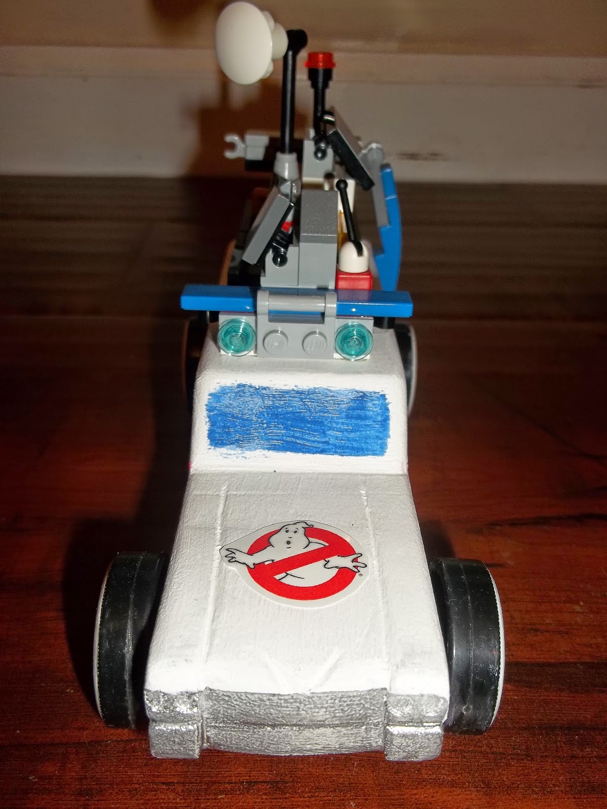 my-ghostbusters-ecto-1-pinewood-derby-car