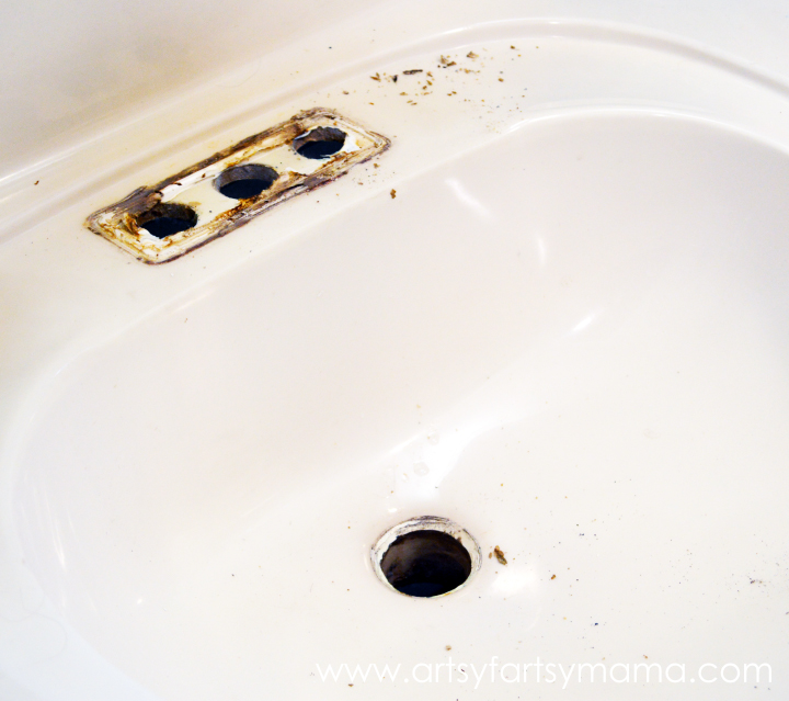 How to Install a Bathroom Faucet at artsyfartsymama.com #Moen