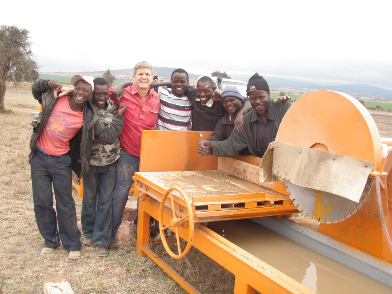 Bardens in Kenya First use of the New stone cutting machine