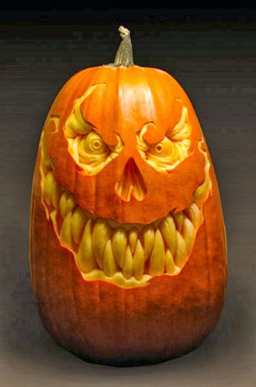 08-Halloween-The-Pumpkins-Villafane-Studios-Ray-Villafane-Sculpting-www-designstack-co