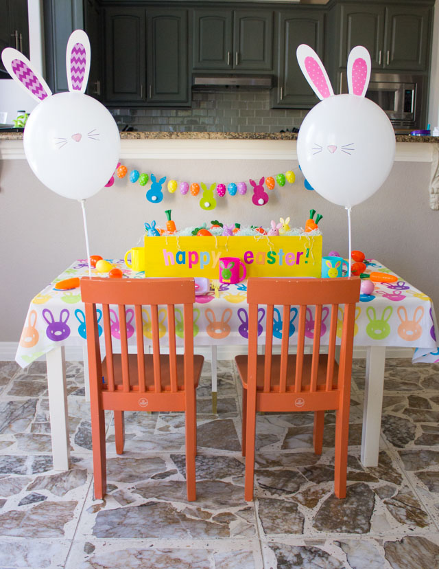 Create a colorful Easter bunny brunch for a simple kids Easter party idea! Create a colorful Easter bunny brunch for a simple kids Easter party idea!
