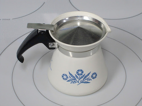 Vintage 1960s Corning Ware 2 Quart Coffee Teapot Tea Pot Cornflower Blue No  Lid - Teapots, Facebook Marketplace