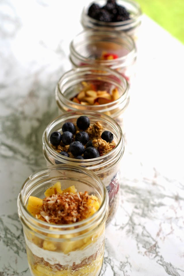 5 delicious parfait recipes to set you up for success for the whole week! | thetwobiteclub.com | #yogurtperfection #makeahead #healthy #ad