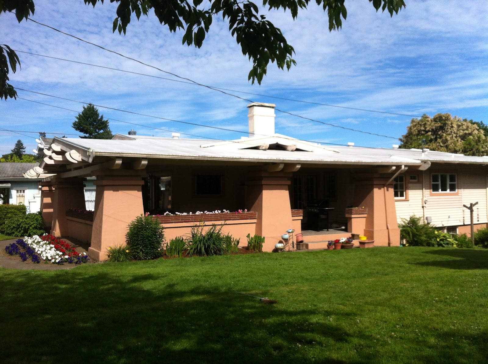 Rose City Bungalow 1913 Laurelhurst Garage Sale