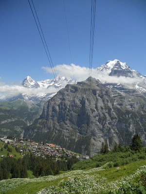 North Face Trail Mürren - Cable car line and mountains