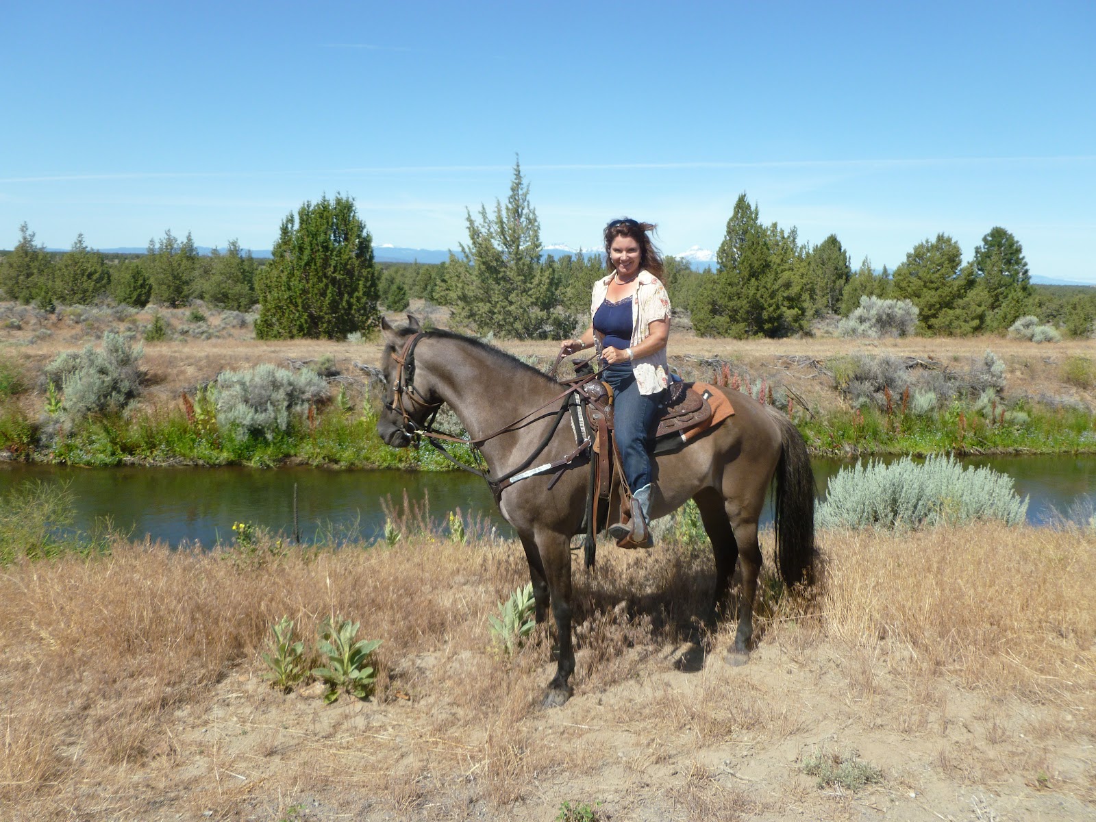 Cowgirl Cabins Trailer Rentals in Central Oregon Time To Get Started!!