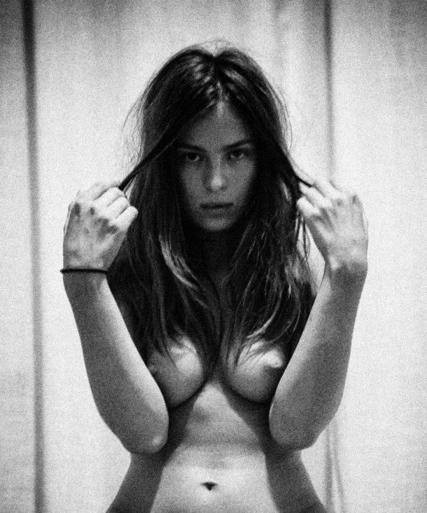 Julia Nefedova modelo russa nua mulheres peitos nudez sensual provocante Mike Dowson Slava Filippov