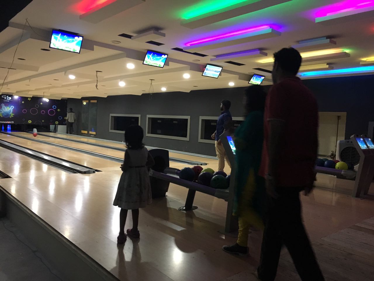 Bowling Alley in Chennai Snow Bowling In Chennai