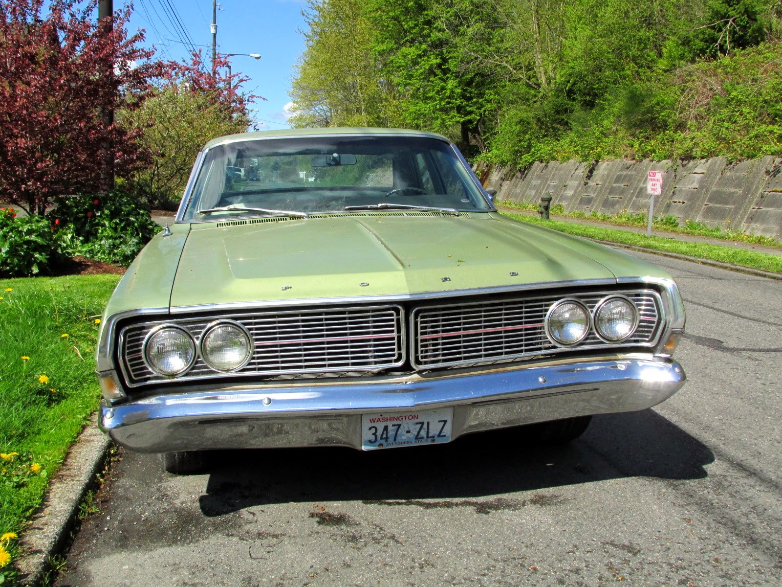 can i see someones email on facebook