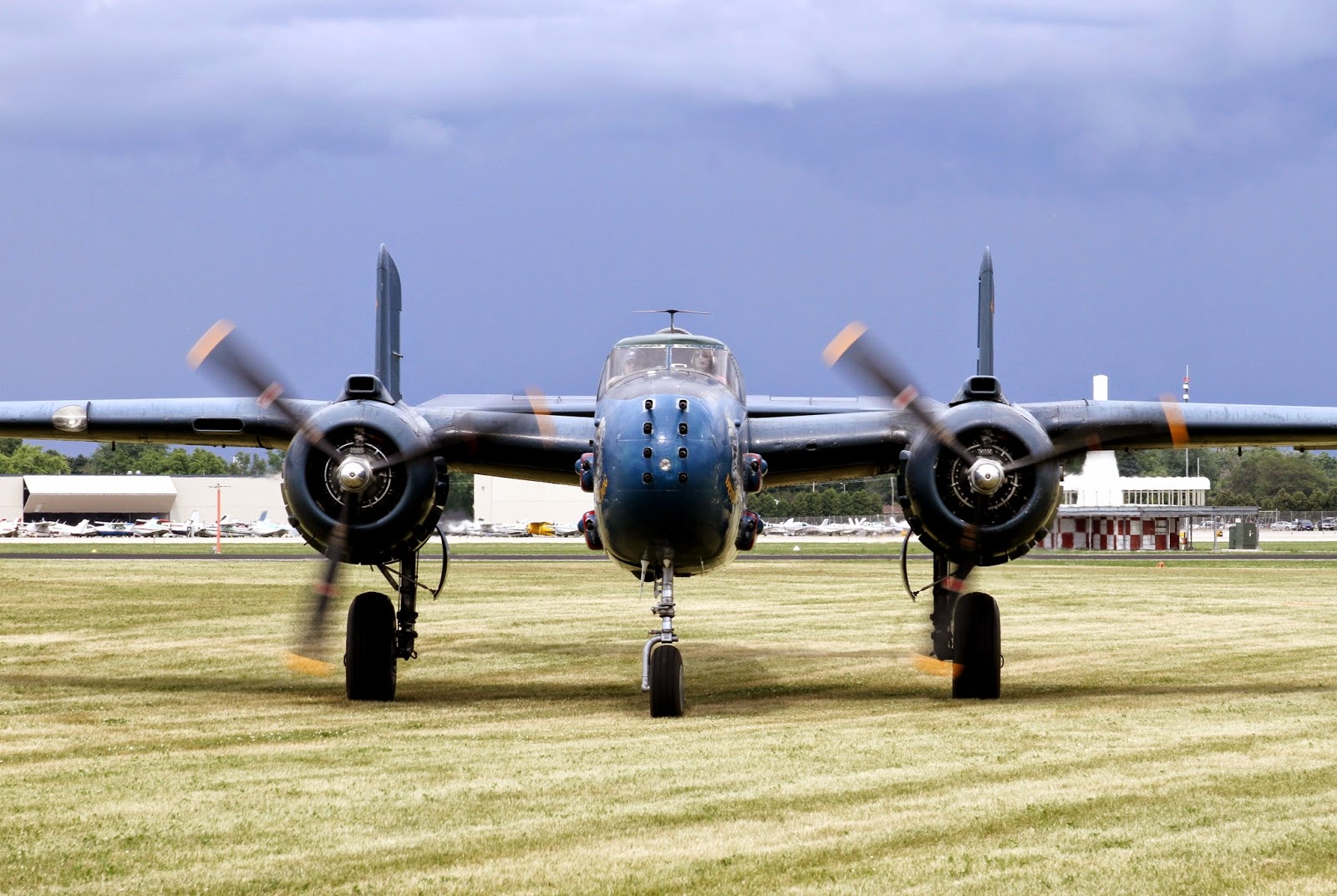 б 25 митчелл бомбардировщик. B 25 6. норт америкэн b-25 митчелл. б. самолёт b-25 mitchell.