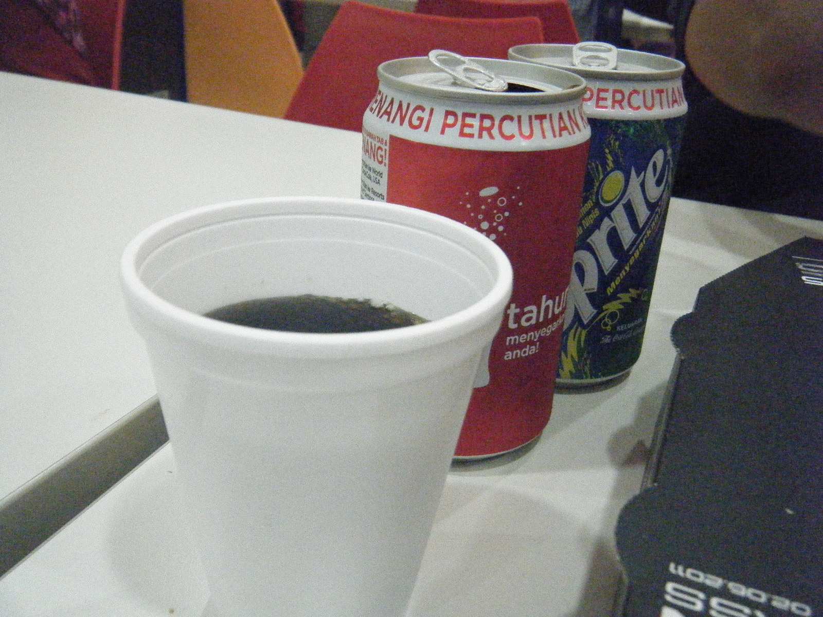 Deanna Suka Warna Domino�s Batu Berendam