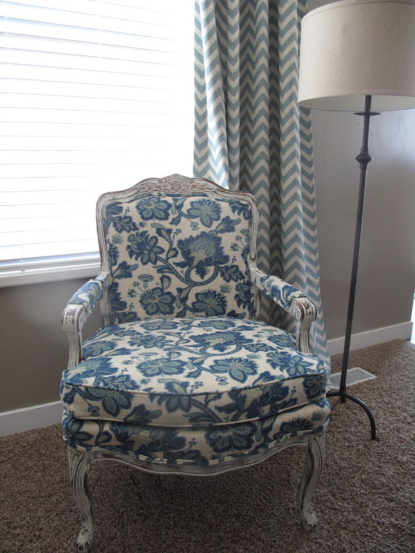 Little Miss Penny Wenny: Fabulous french upholstered chair