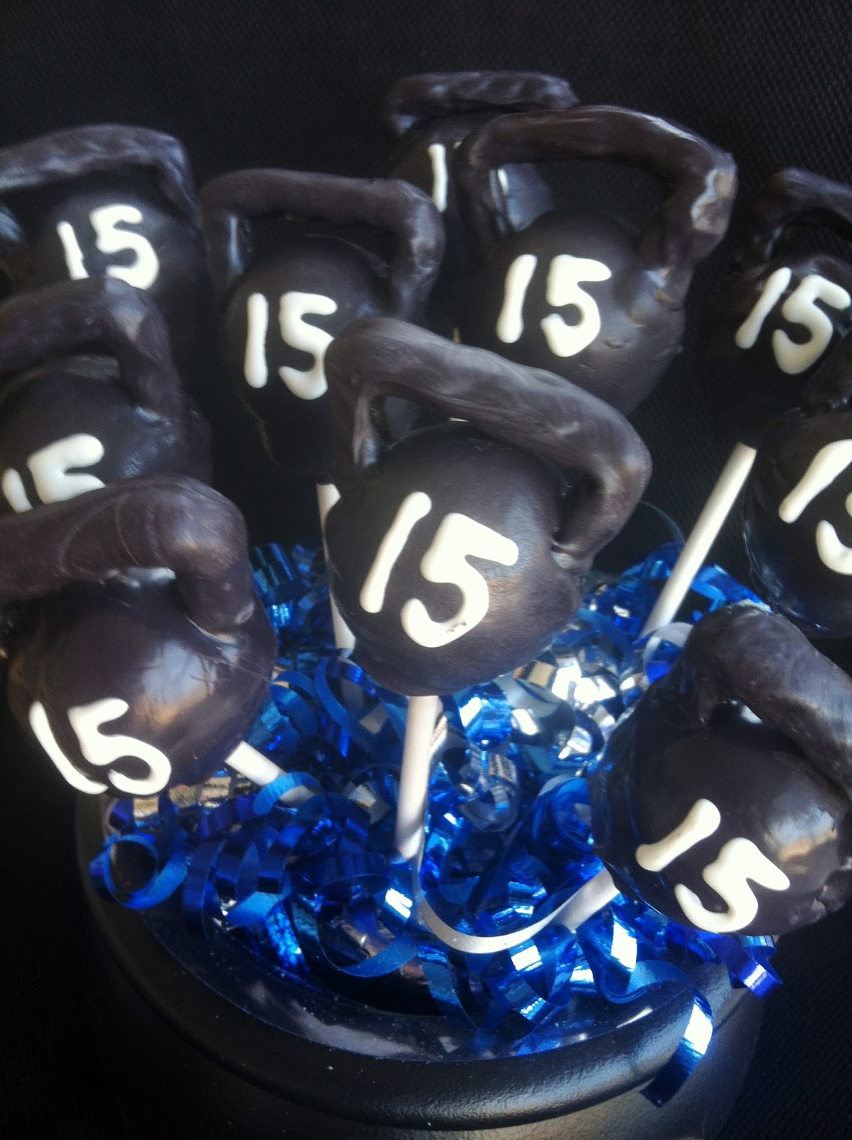 Cake Pop Queens Kettle bell Cake Pops