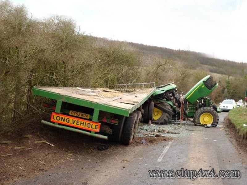 Tractors Farm Machinery John Deere Accident