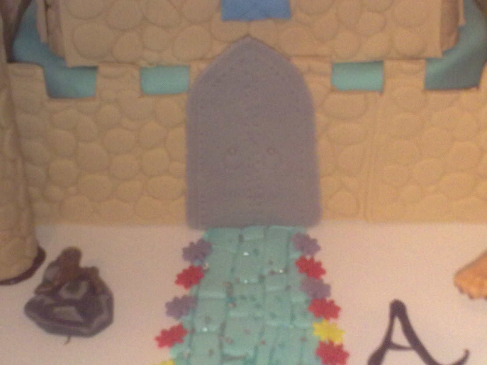 La Princesa del Collar de Guisantes Tarta fondant comunión, Castillo