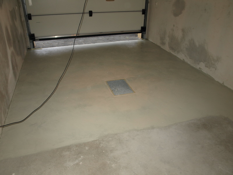 Unser Haus in Fels: Versiegelung Garagenboden