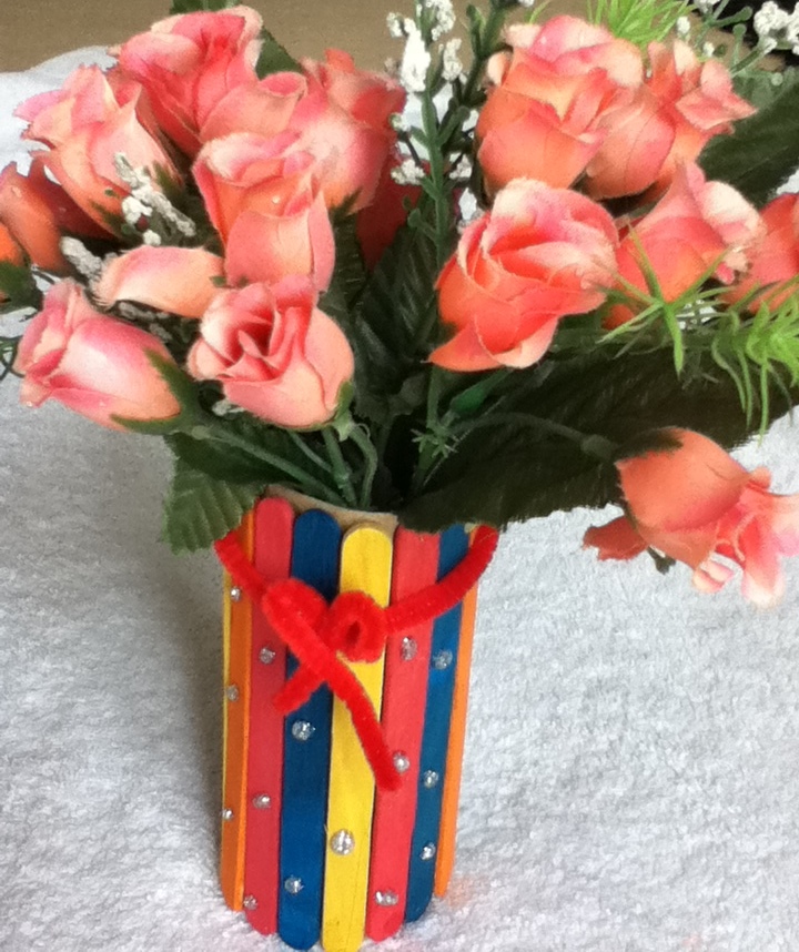 Kerajinan Stik  Es  Krim Vas Bunga  yang Mudah dibuat 