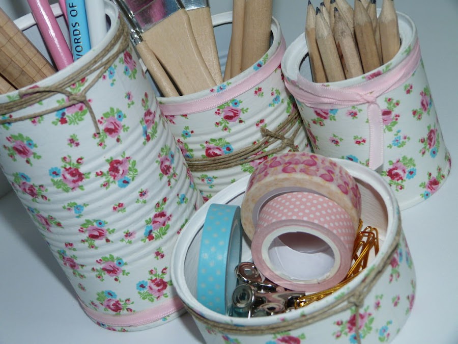 reciclaje-latas-escritorio