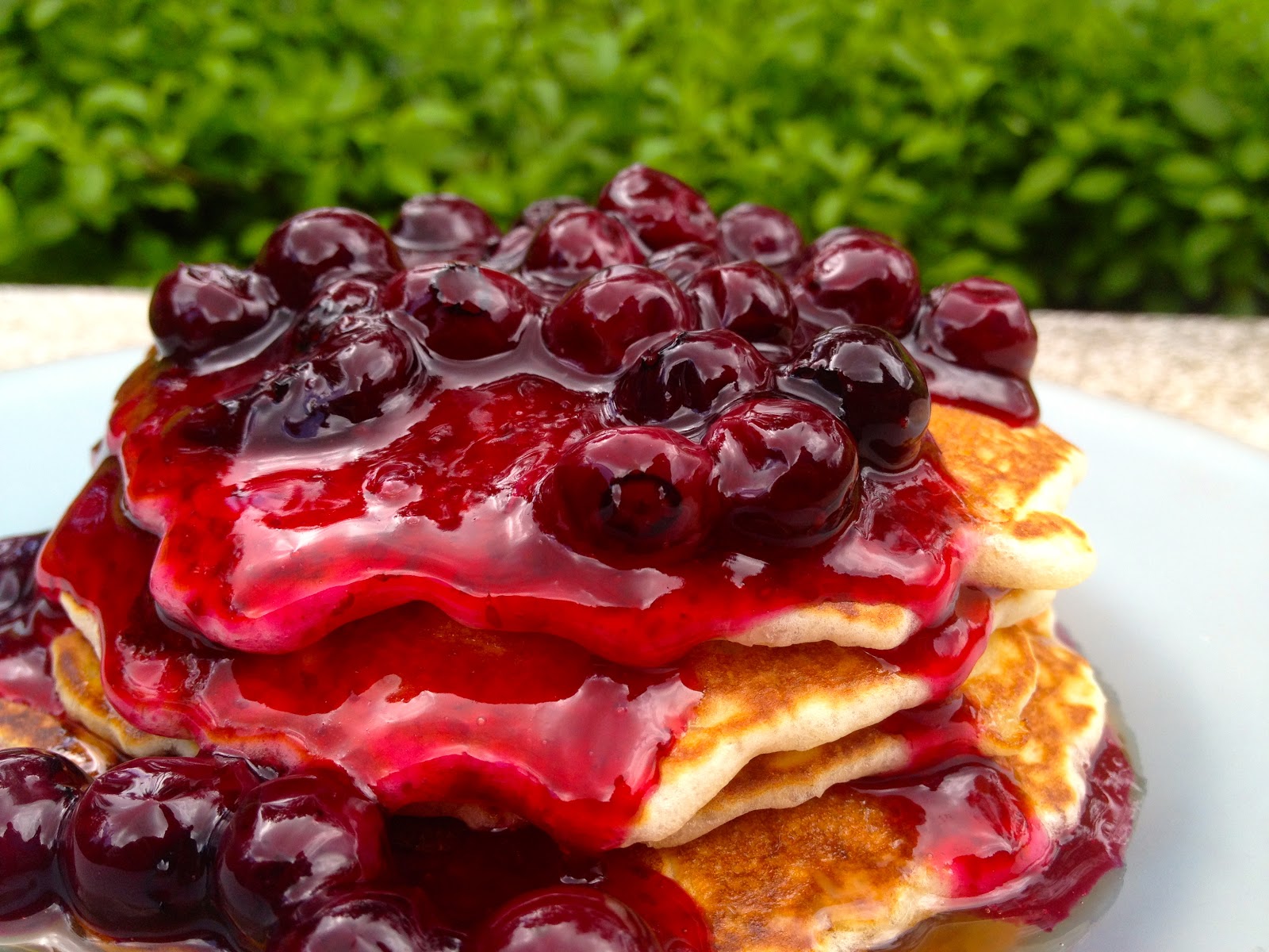 Meringues and Chiffon Blueberry Sauce & Pancakes